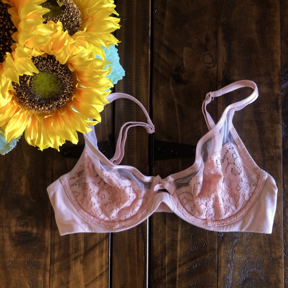 BODY BY VICTORIA
Lace Trim Unlined Demi Bra